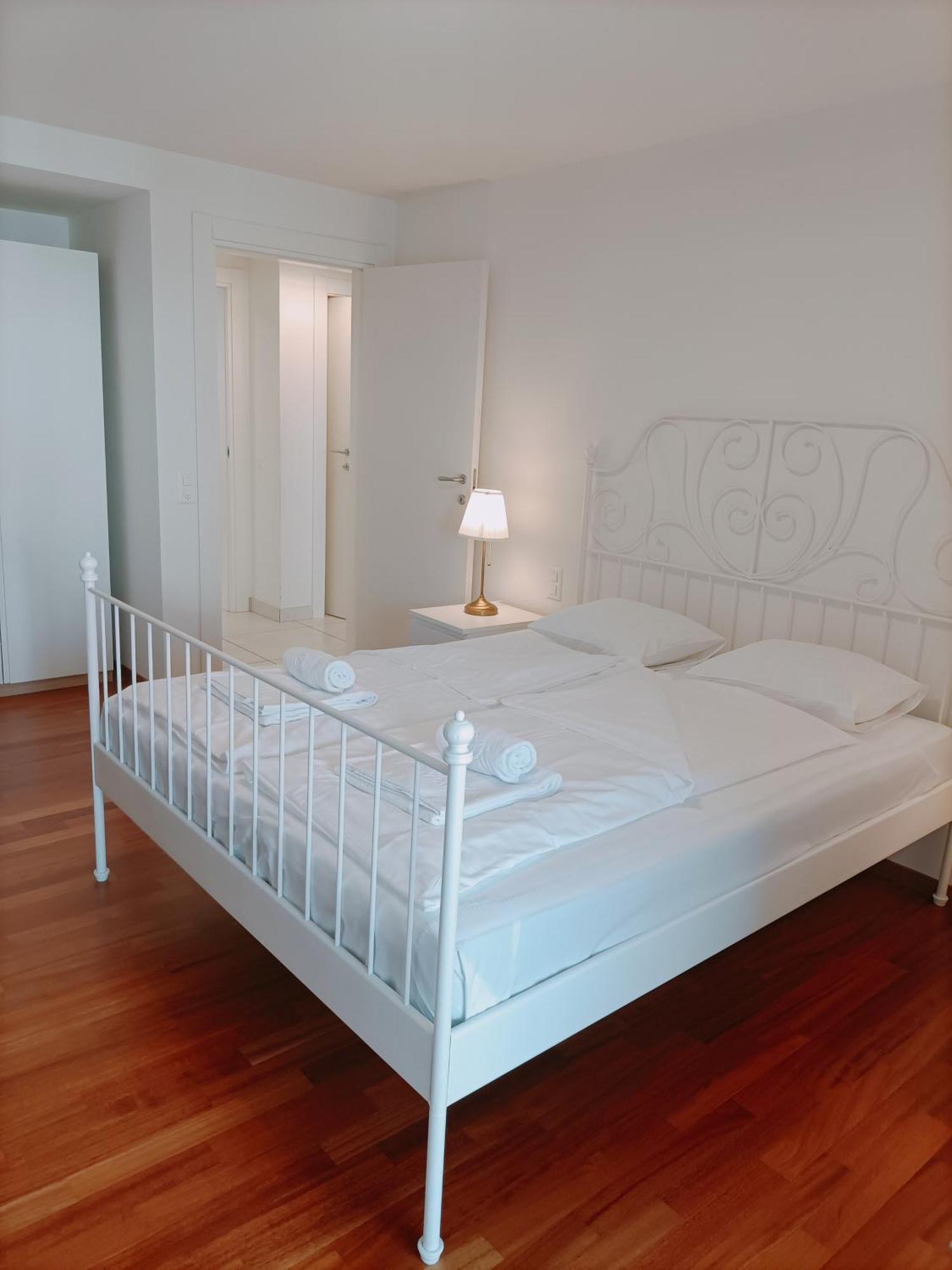 Residenza Vivian Deluxe Apartments Locarno Kültér fotó